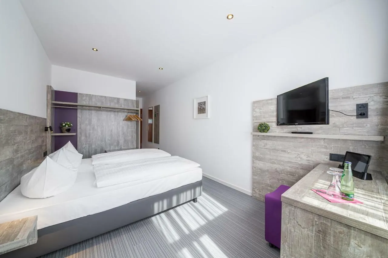 Arotel Best Living Nuernberg 3*, Nürnberg