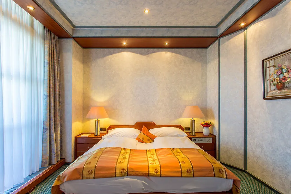 *** Hotel Arotel Best Living Nuernberg Tyskland