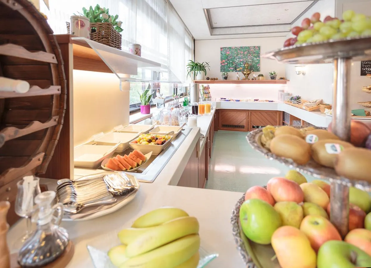 Arotel Best Living Nuernberg Tyskland